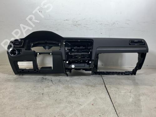 Tablier Tablier VW GOLF VII Variant (BA5, BV5) 2.0 TDI 4motion (150 hp) 33980548 33980548