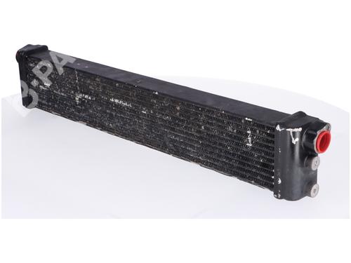 Used Oil radiator Oil radiator MERCEDES-BENZ C-CLASS Coupe (C204) C 63 AMG (204.377) (457 hp) 10722303 10722303