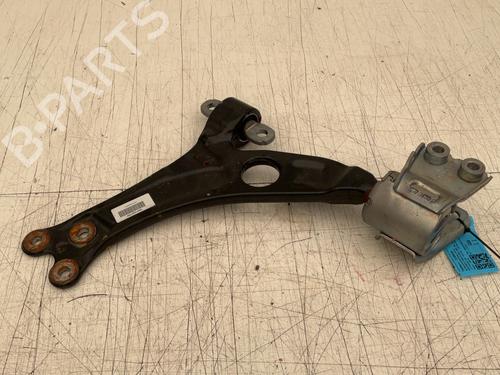 Used Left front suspension arm Left front suspension arm PEUGEOT 3008 II SUV (MC_, MR_, MJ_, M4_) 1.2 Hybrid 136 (MRHPYE) (136 hp) 39928364 39928364