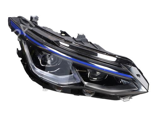 Used Right headlight VW GOLF VIII (CD1, DA1) 1.4 GTE Plug-in Hybrid (150 hp) 30836502