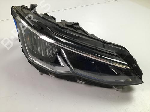 Used Right headlight VW GOLF VIII (CD1, DA1) 1.0 TSI (90 hp) 33218613
