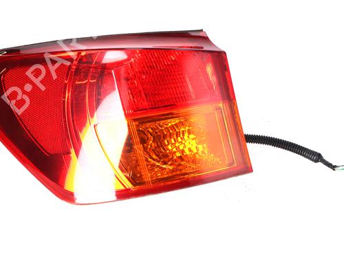 left-taillight-lexus-is-ii-_e2_-2005-2006-2007-2008-2009-2010-2011-2012-2013-37080994 main image