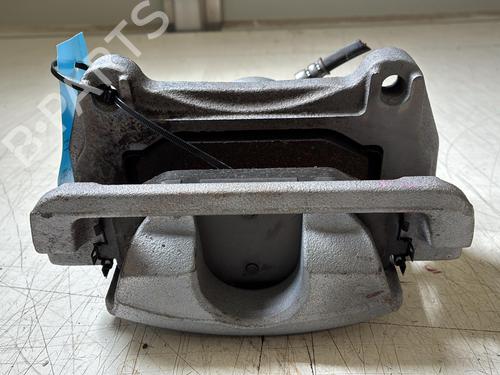 Used Right front brake caliper Right front brake caliper CITROËN JUMPY III Van (V_) ë-JUMPY HYDROGEN (136 hp) 39927038 39927038