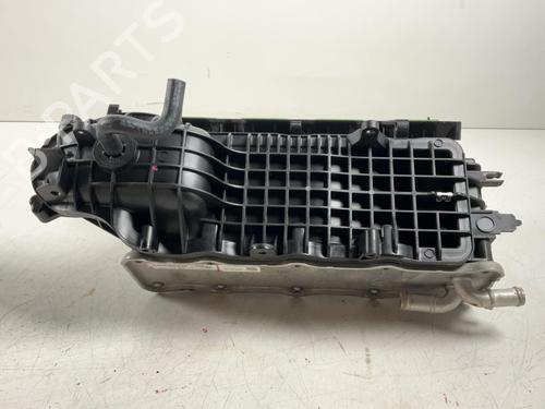Used Intake manifold Intake manifold 38437990 38437990