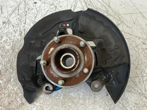 Used Right front steering knuckle Right front steering knuckle FORD FOCUS IV Turnier (HP) 1.5 EcoBlue (116 hp) 39924533 39924533