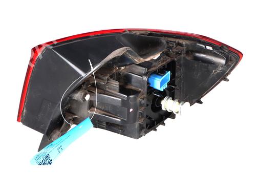 Left taillight VW PASSAT B8 Variant (3G5, CB5) 2.0 TDI | BP38305651C34 - Image 2