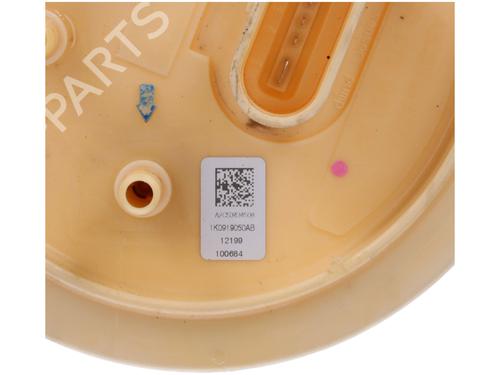 Fuel pump VW GOLF VI (5K1) 2.0 TDI | BP12829592M76 