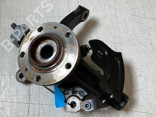Used Right front steering knuckle Right front steering knuckle OPEL VIVARO C Van (K0) VIVARO-E HYDROGEN (136 hp) 39925821 39925821