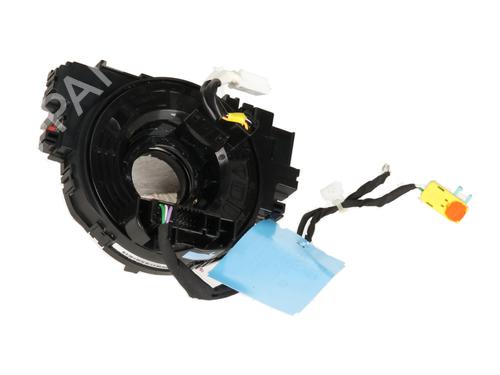 Used Squib airbag Squib airbag TOYOTA COROLLA Estate (_E21_) 1.8 Hybrid (ZWE211) (98 hp) 33429039 33429039