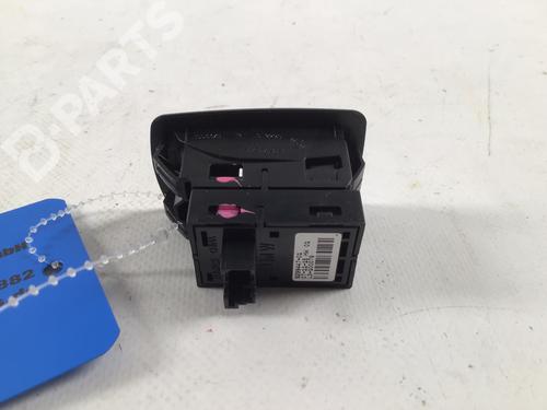 Switch BMW 2 Active Tourer (F45) 225 i xDrive | BP9720381I30 