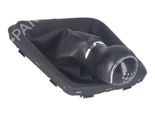 Used Gear lever SEAT LEON Sportstourer (KL8, KLD) 2.0 TDI (150 hp) 17737705