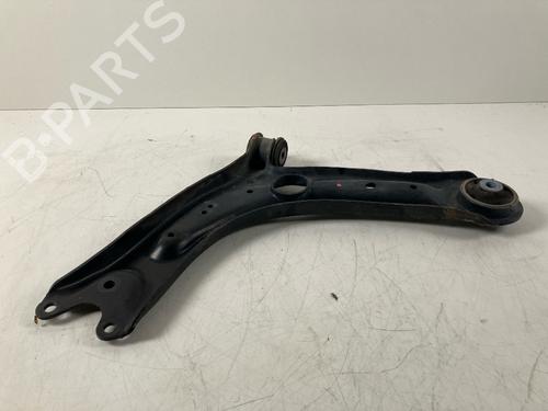 Used Right front suspension arm VW PASSAT B8 Variant (3G5, CB5) 2.0 TDI (150 hp) 26301277