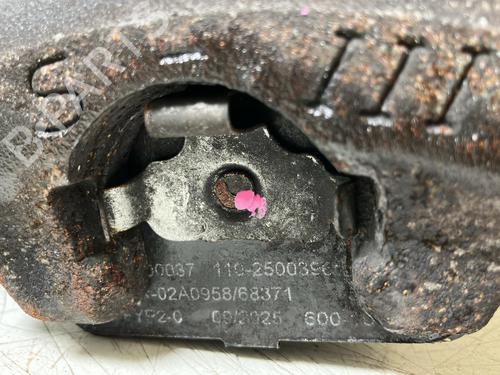 Right front brake caliper VW UP! (121, 122, BL1, BL2, BL3, 123) 1.0 EcoFuel | BP38567093M104 - Image 5