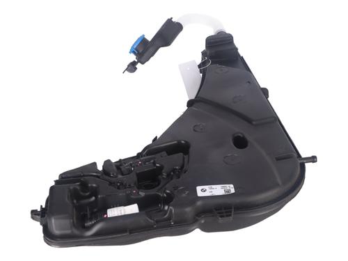 Used Windscreen washer tank BMW X5 (G05, F95) xDrive 30 d Mild-Hybrid (286 hp) 26301211