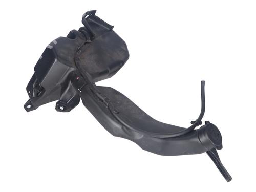 Sprinklertank Sprinklertank TESLA MODEL Y (5YJY) Long Range All-wheel Drive (514 hp) 39917906 39917906