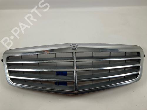 Grill / Grid MERCEDES-BENZ E-CLASS T-Model (S212) E 200 CDI / BlueTEC (212.205, 212.206) (136 hp) A2128800183