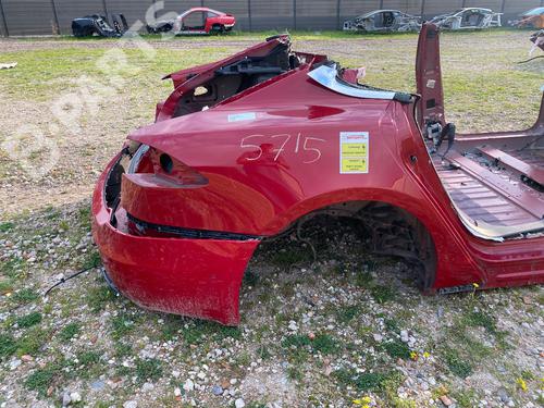 Used Right rear fenders Right rear fenders TESLA MODEL S (5YJS) 75D AWD (525 hp) 8219607 8219607