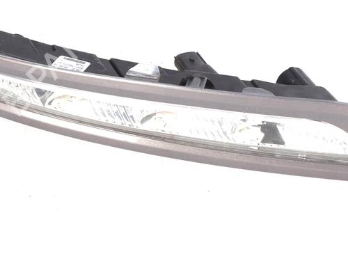 Used Left daytime light Left daytime light 37468622 37468622