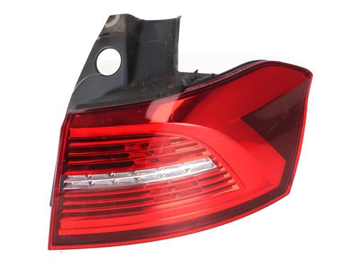 Used Right taillight Right taillight VW PASSAT B8 Variant (3G5, CB5) 2.0 TDI 4motion (190 hp) 33884643 33884643