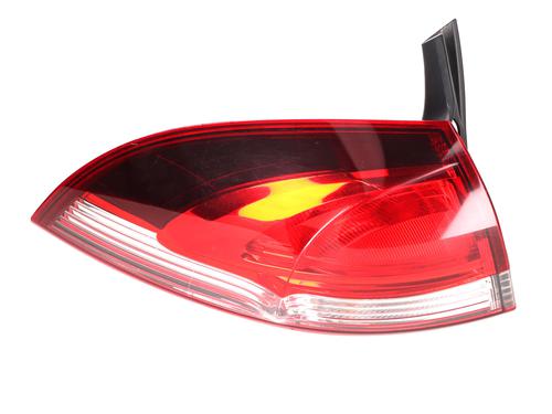 Used Left taillight Left taillight 39433387 39433387