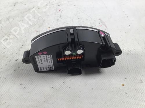 Electronic sensor BMW 1 (F40) 118 i 7952061