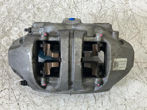 Left front brake caliper TESLA MODEL Y (5YJY) Long Range All-wheel Drive | BP39923324M105 - Image 3