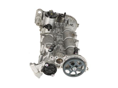 Used Valve cover VW PASSAT B8 Variant (3G5, CB5) 1.4 GTE Hybrid (218 hp) 29137618