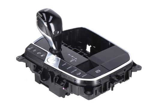 Used Gear lever BMW X3 (G01, F97, G08) xDrive 30 e Plug-in-Hybrid (163 hp) 29506384