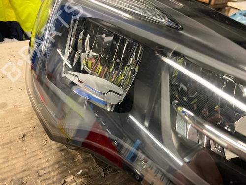 Used Right headlight OPEL ASTRA K Sports Tourer (B16) 1.2 Turbo (35) (131 hp) 27529667