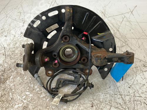 Left front steering knuckle KIA XCEED (CD) 1.6 GDI Hybrid | BP38005743M25 - Image 2