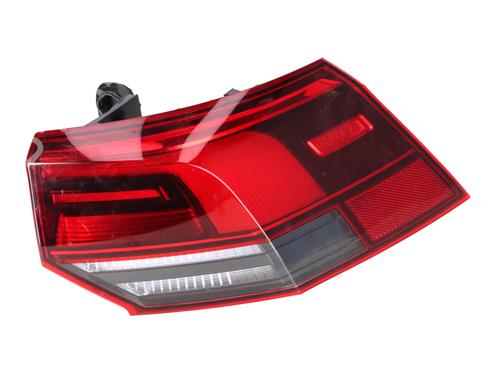 Used Right taillight Right taillight VW GOLF VIII (CD1, DA1) 1.5 TSI (131 hp) 34165413 34165413