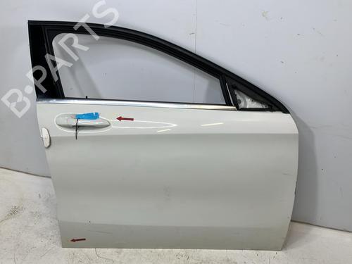 Used Right front door Right front door MERCEDES-BENZ GLA-CLASS (X156) GLA 200 (156.943) (156 hp) 34446941 34446941