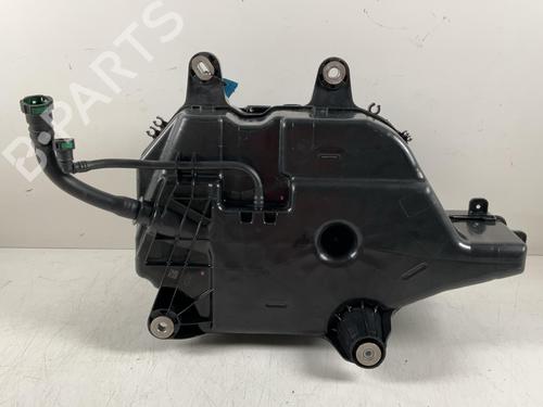 Depósito de AdBlue Depósito de AdBlue FORD TRANSIT V363 Platform/Chassis (FED, FFD) 2.0 EcoBlue (170 hp) 37401008 37401008
