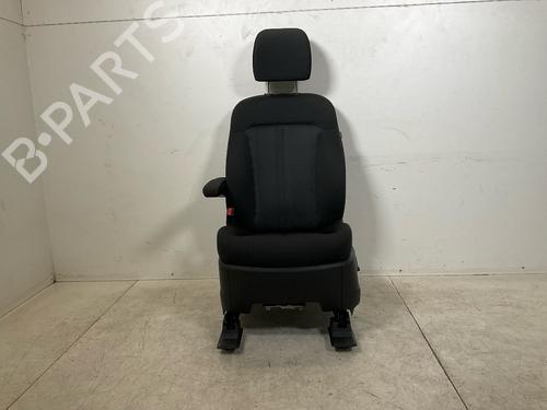 Sæde venstre fortil Sæde venstre fortil HYUNDAI STARIA Bus (US4) 2.2 CRDi (US4W) (177 hp) 39918211 39918211