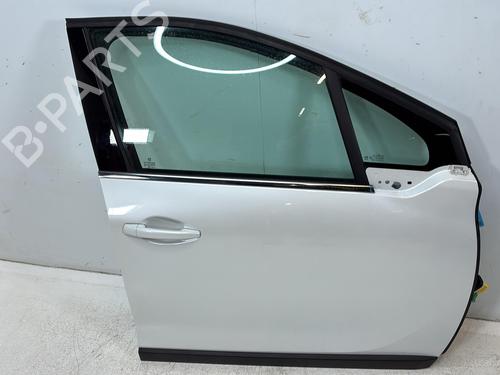 Used Right front door Right front door 38159901 38159901