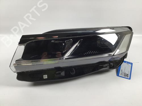 Used Left headlight Left headlight VW TOUAREG (CR7, RC8) 3.0 TDI 4motion (286 hp) 33305463 33305463