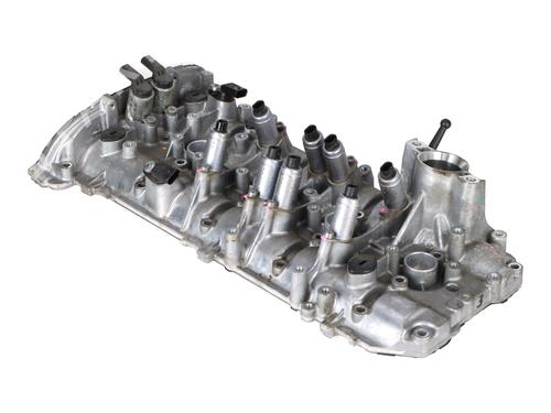Used Valve cover AUDI A6 C7 Avant (4G5, 4GD) S6 quattro (420 hp) 30748701