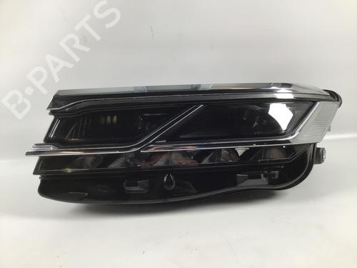 Used Left headlight Left headlight VW TOUAREG (CR7, RC8) 3.0 TDI 4motion (286 hp) 33304084 33304084