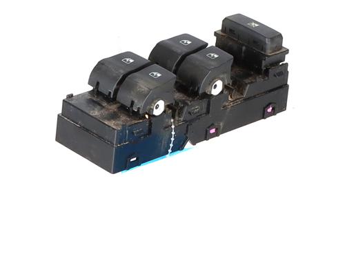 switch-hyundai-i30-pde-pd-pden-2016-32157069 main image