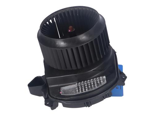 Used Heater blower motor MERCEDES-BENZ CLA Coupe (C117) CLA 180 (117.342) (122 hp) 15855634