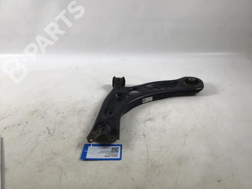 Used Left front suspension arm VW GOLF VII Variant (BA5, BV5) 1.6 TDI (105 hp) 8947483