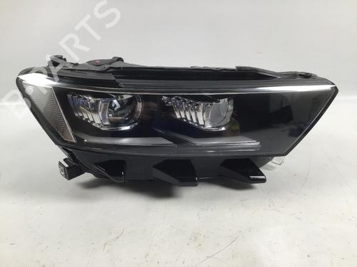 Right headlight VW T-ROC (A11, D11) 2.0 R 4motion | BP33218616C29 - Image 2