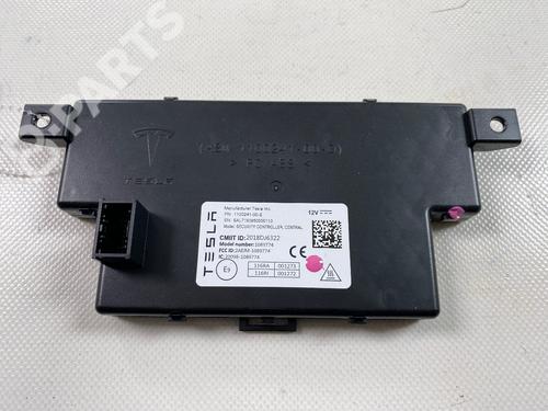 Used Control unit TESLA MODEL 3 (5YJ3) EV Performance AWD (462 hp) 7804823