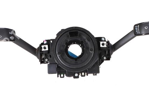 switch-vw-passat-b8-variant-3g5-cb5-2014-38566930 main image