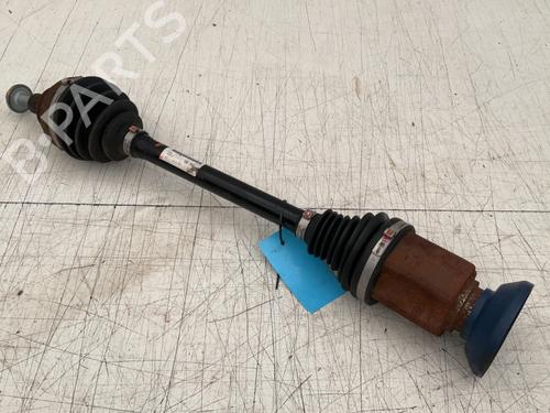Used Right front driveshaft Right front driveshaft CUPRA FORMENTOR (KM7, KMP) 2.5 VZ5 4Drive (390 hp) 39928139 39928139