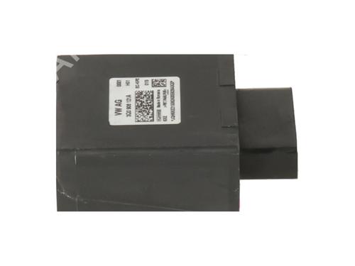 Used Electronic module Electronic module VW PASSAT B8 Variant (3G5, CB5) 2.0 TDI 4motion (190 hp) 33884670 33884670
