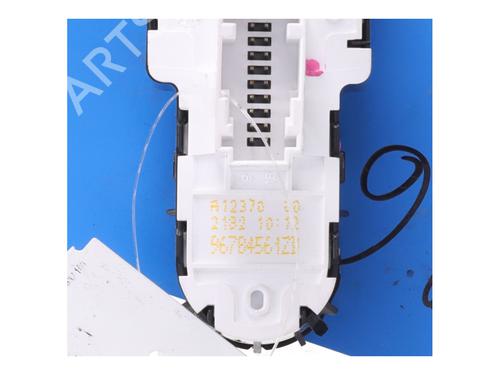 Left front window switch OPEL VIVARO C Van (K0) VIVARO-E HYDROGEN | BP39921118I27 - Image 3