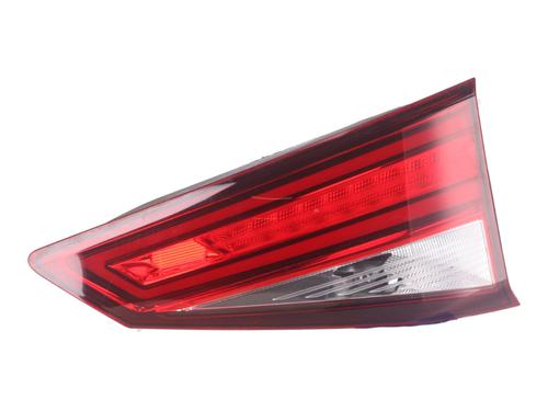 Used Right tailgate light SEAT ATECA (KH7, KHP) 1.5 TSI (150 hp) 26281545