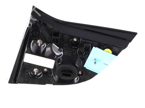 Left tailgate light TESLA MODEL Y (5YJY) Long Range All-wheel Drive | BP39923311C79 - Image 2