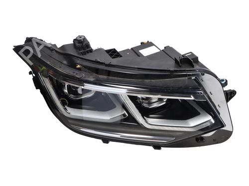Højre forlygte VW TIGUAN (AD1, AX1) 1.5 TSI (150 hp) 31016766